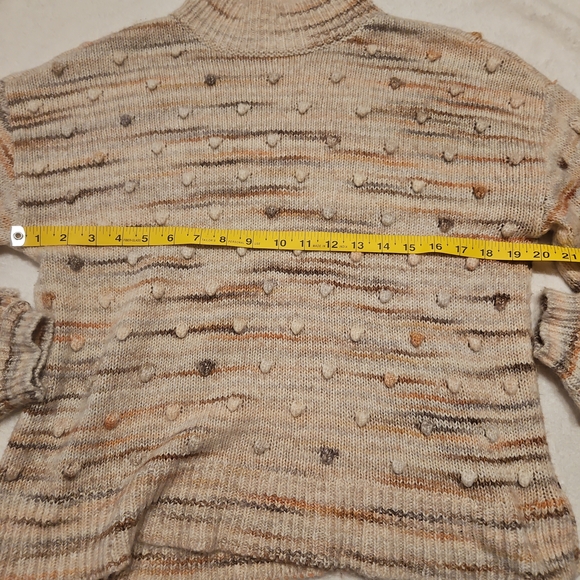 Women's Multicolor Knit Sweater - Picture 5 of 8